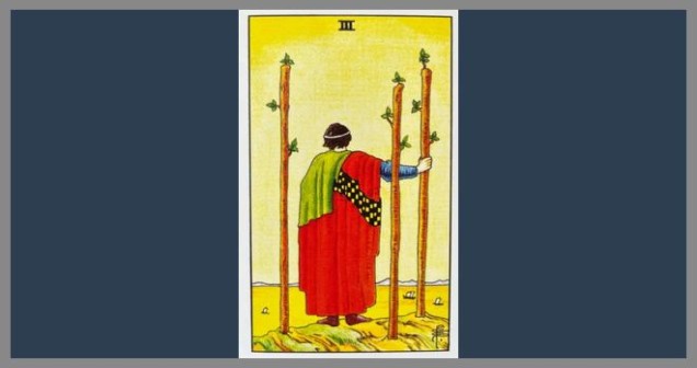 Değnek Üçlüsü Tarot Aşk, Kariyer ve Para Anlamı